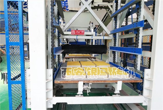 环保制砖设备生产线：免烧砖机筑牢环境保护与生态文明的防线